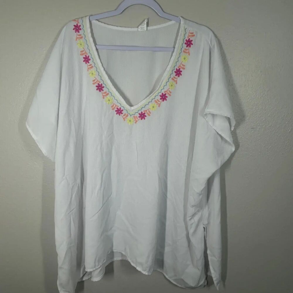 Freshwater Womens Embroidered V Neck Tunic Top Size M White Polyester Blouse